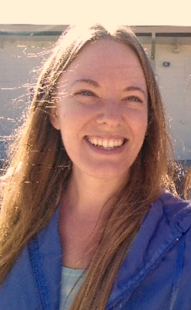 profile pic carla 2020.jpg